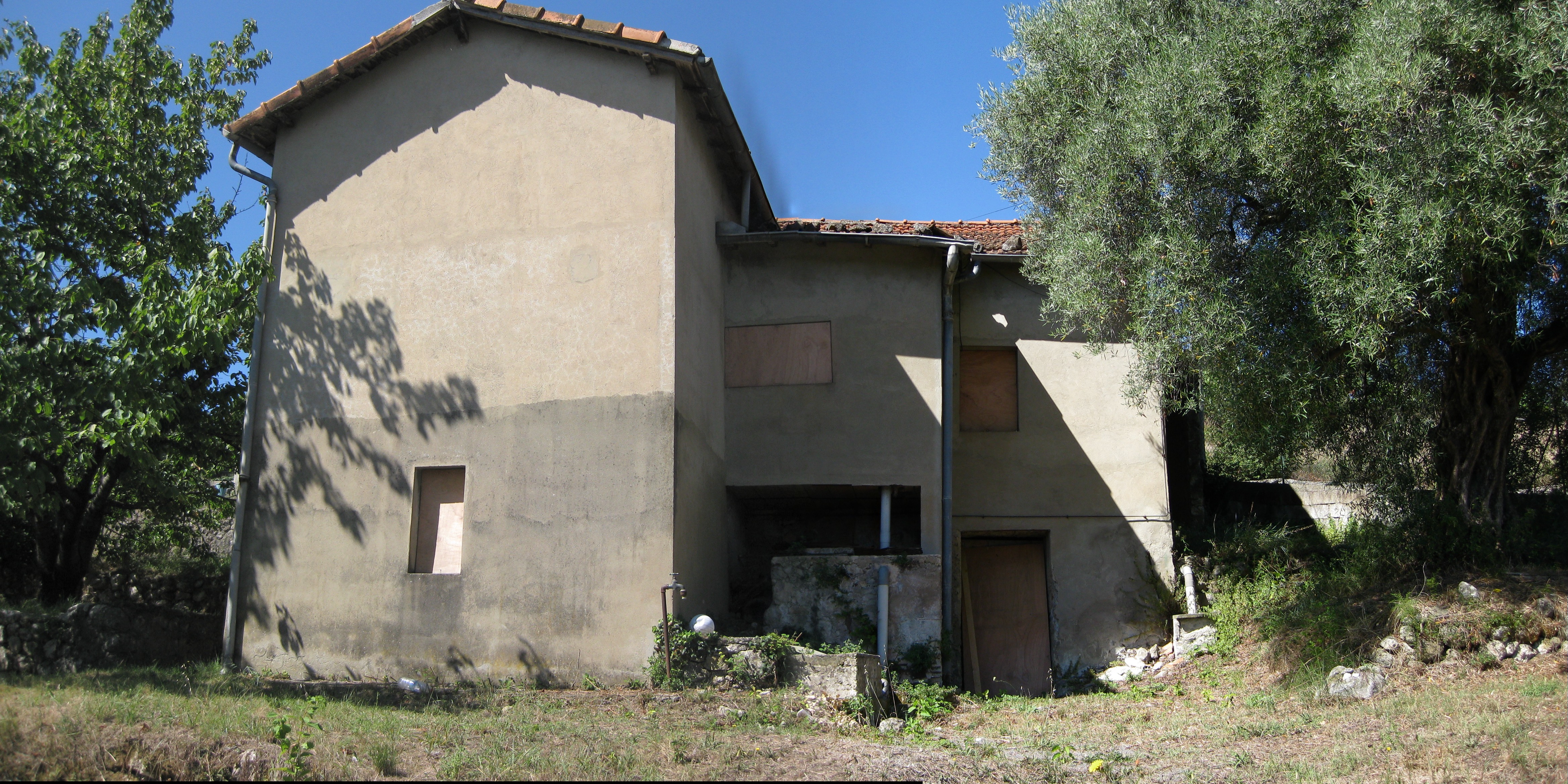 VILLA T - RÉHABILITATION ET EXTENSION D'UNE VIEILLE MAISON